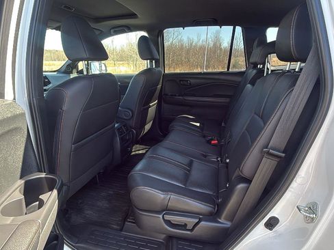 Used 2023 Honda Passport TrailSport image 22