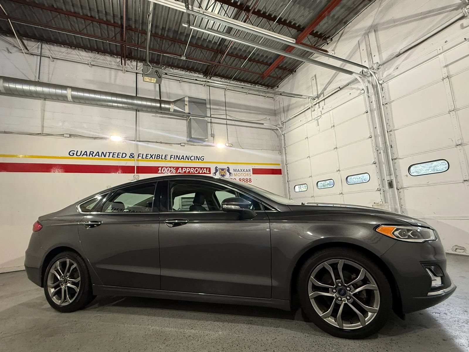 Used 2020 Ford Fusion Titanium FWD image 4