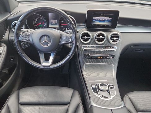 Used 2017 Mercedes-Benz GLC 300 4MATIC image 13