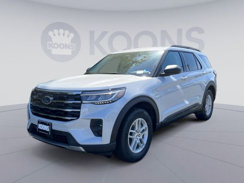 New 2026 Ford Explorer Active AWD/4WD image 1