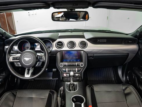 Used 2020 Ford Mustang Premium RWD image 5