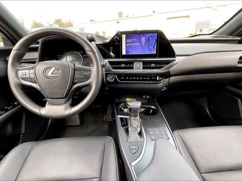 Used 2024 Lexus UX 250h F Sport image 16