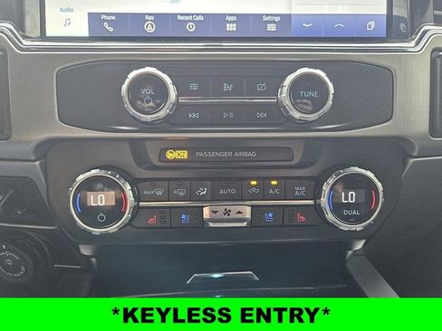 Used 2022 Ford F250 Platinum image 17