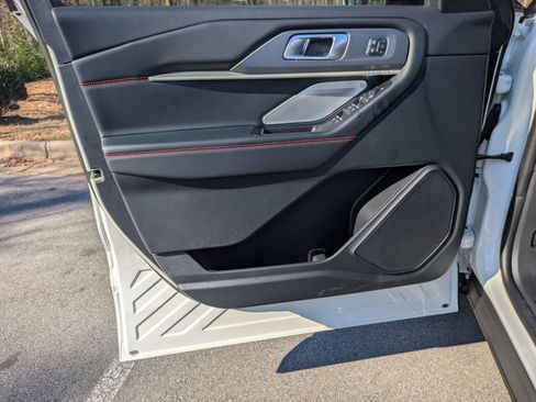 New 2026 Ford Explorer ST w/ Sun And Sound Package image 9