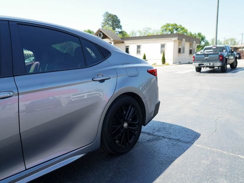 Used 2025 Toyota Camry SE w/ Convenience Package FWD image 21