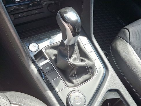 New 2025 Volkswagen Taos SEL AWD/4WD image 7