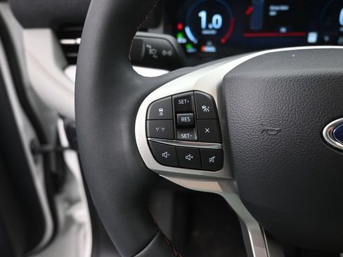 New 2026 Ford Explorer Active w/ Active Comfort Package RWD image 7