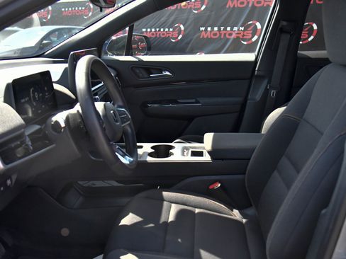 Used 2024 Honda Prologue EX image 18