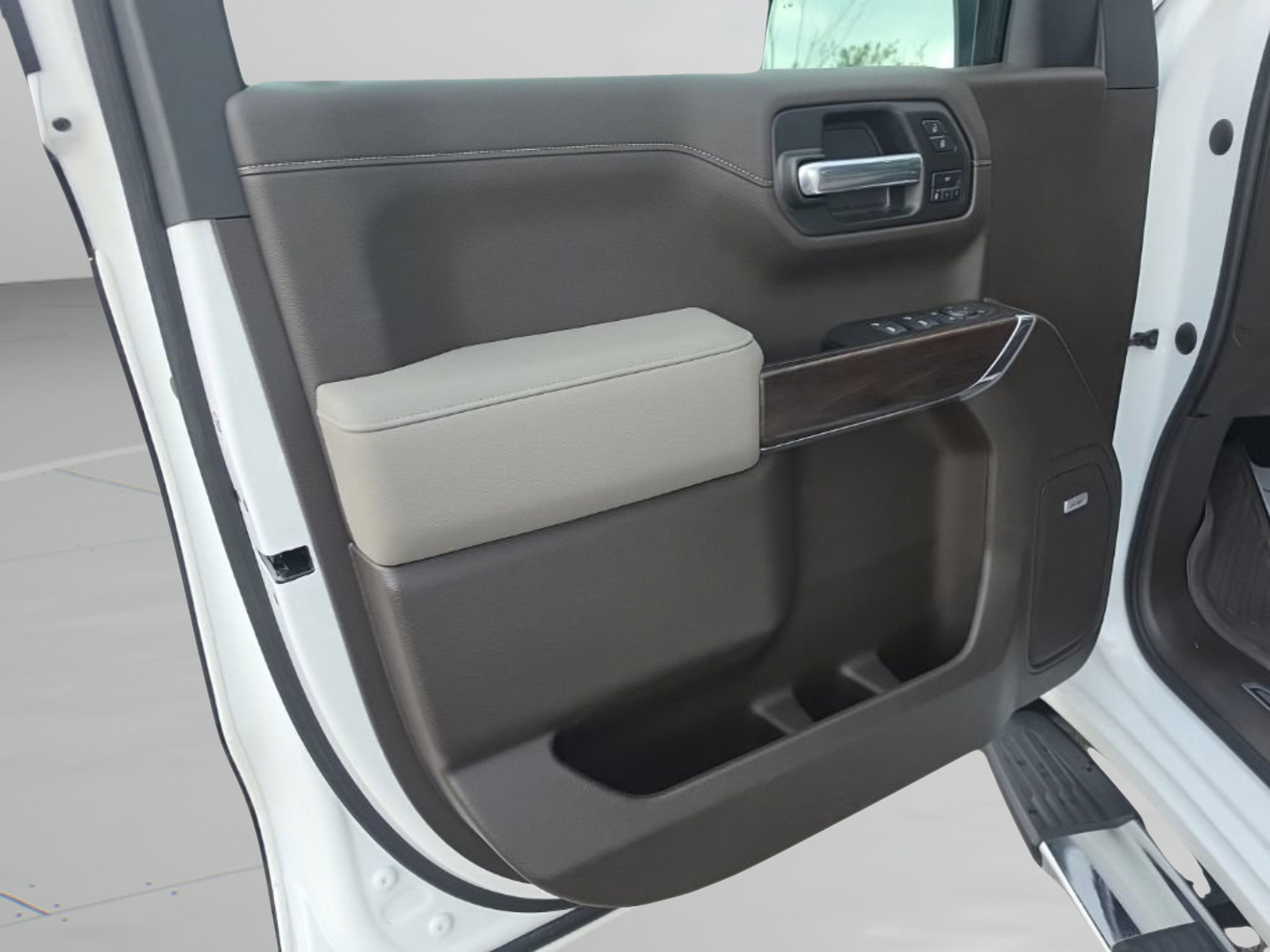 Used 2020 GMC Sierra 1500 SLT w/ SLT Convenience Package AWD/4WD image 13