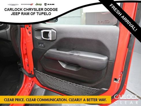 Used 2022 Jeep Wrangler Sahara image 35