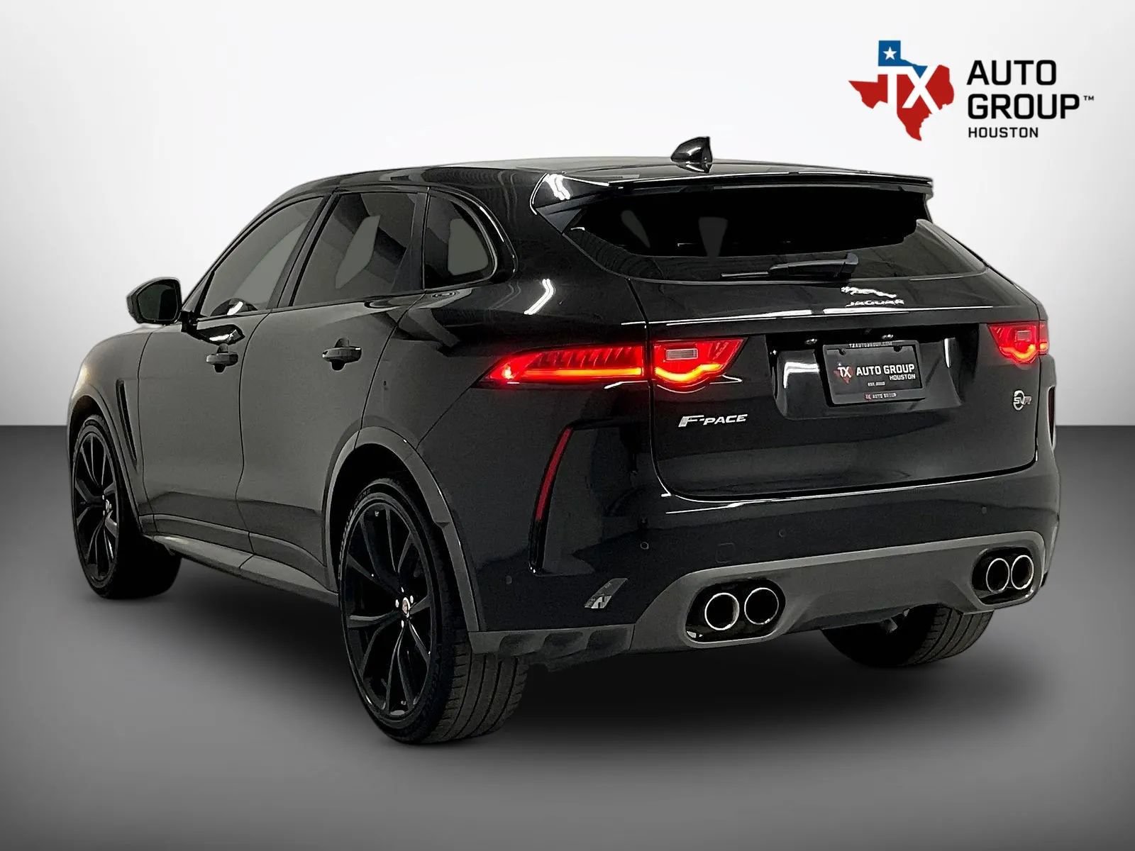 Used 2020 Jaguar F-PACE SVR AWD/4WD image 3