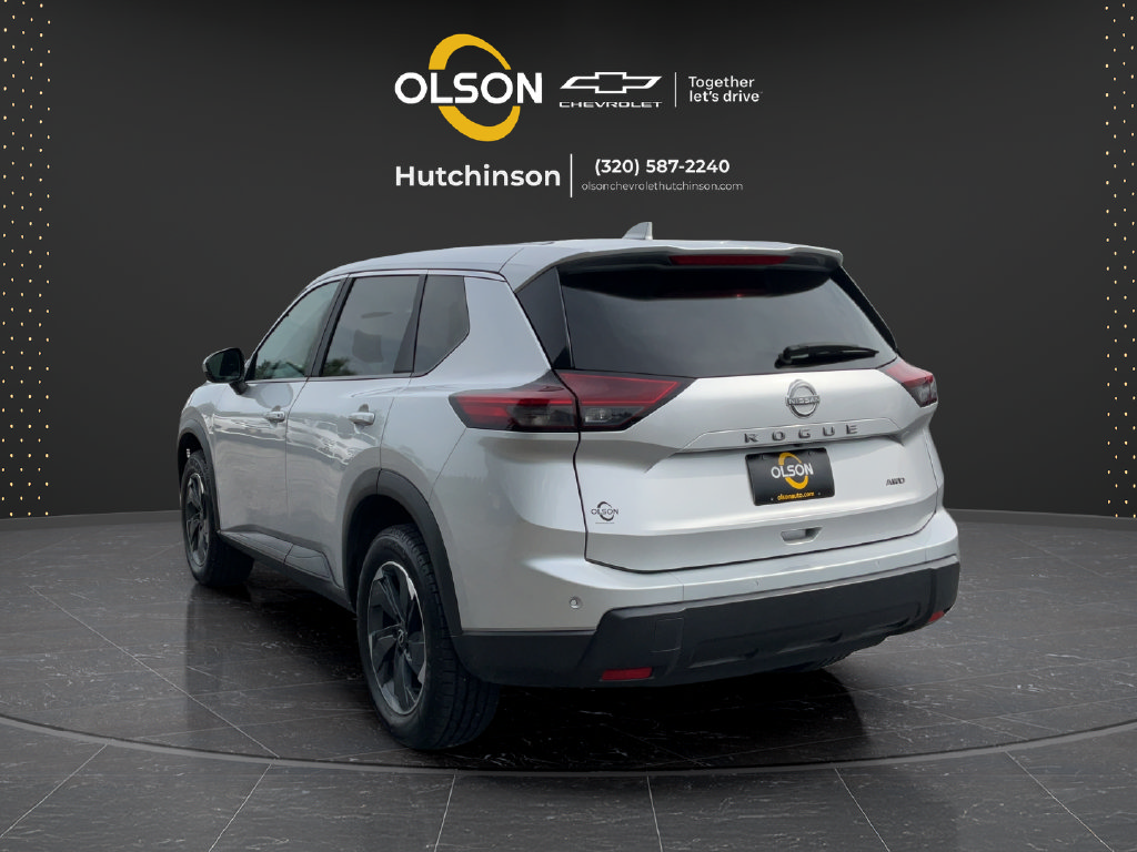 Used 2025 Nissan Rogue SV AWD/4WD image 5