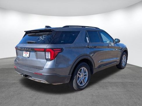 New 2026 Ford Explorer Active w/ Active Comfort Package image 2