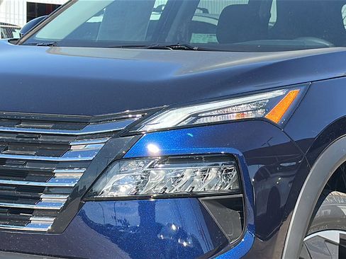 New 2026 Nissan Rogue SV image 4