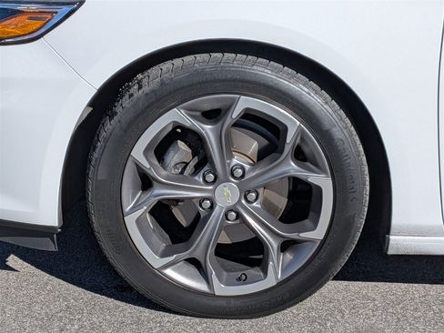 Used 2021 Chevrolet Malibu LT image 10