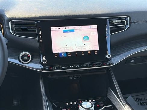 Used 2022 Jeep Wagoneer Series III w/ Premium Group I image 15