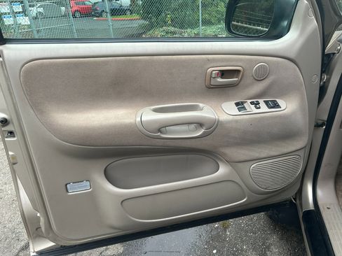 Used 2005 Toyota Tundra SR5 image 9