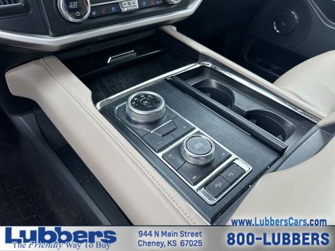 Used 2022 Ford Expedition Max XLT AWD/4WD image 20