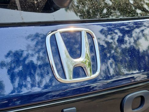 Used 2024 Honda Pilot Touring image 28