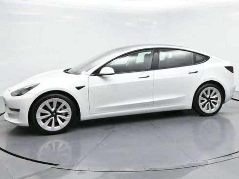Used 2022 Tesla Model 3 RWD image 4