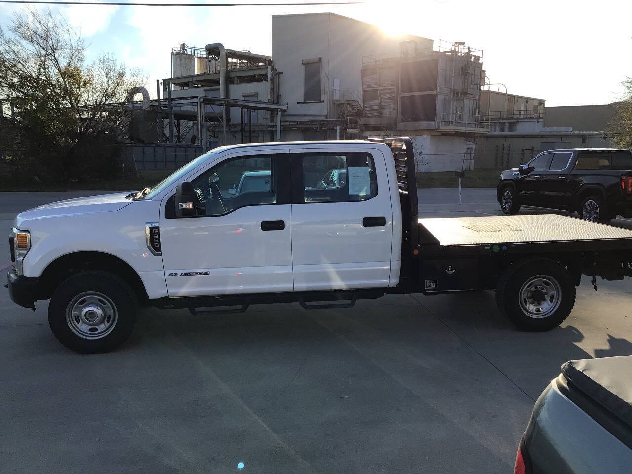 Used 2022 Ford F250 XL w/ Power Equipment Group AWD/4WD image 5