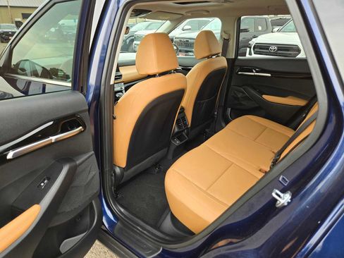 Used 2026 Kia Seltos EX w/ EX Sunroof Package AWD/4WD image 15