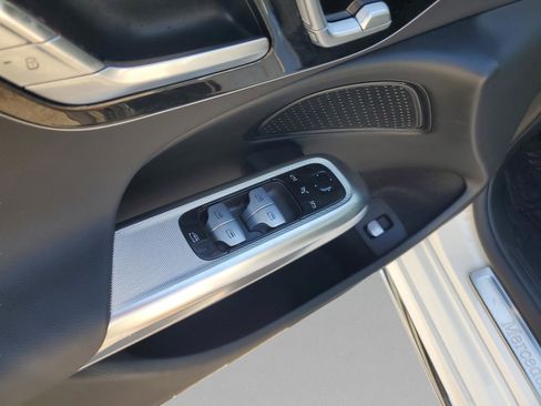 Certified 2025 Mercedes-Benz E 350 4MATIC Sedan image 13