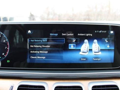 Used 2022 Mercedes-Benz GLS 450 4MATIC image 33
