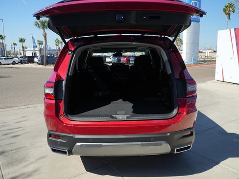 New 2026 Honda Pilot Touring image 7