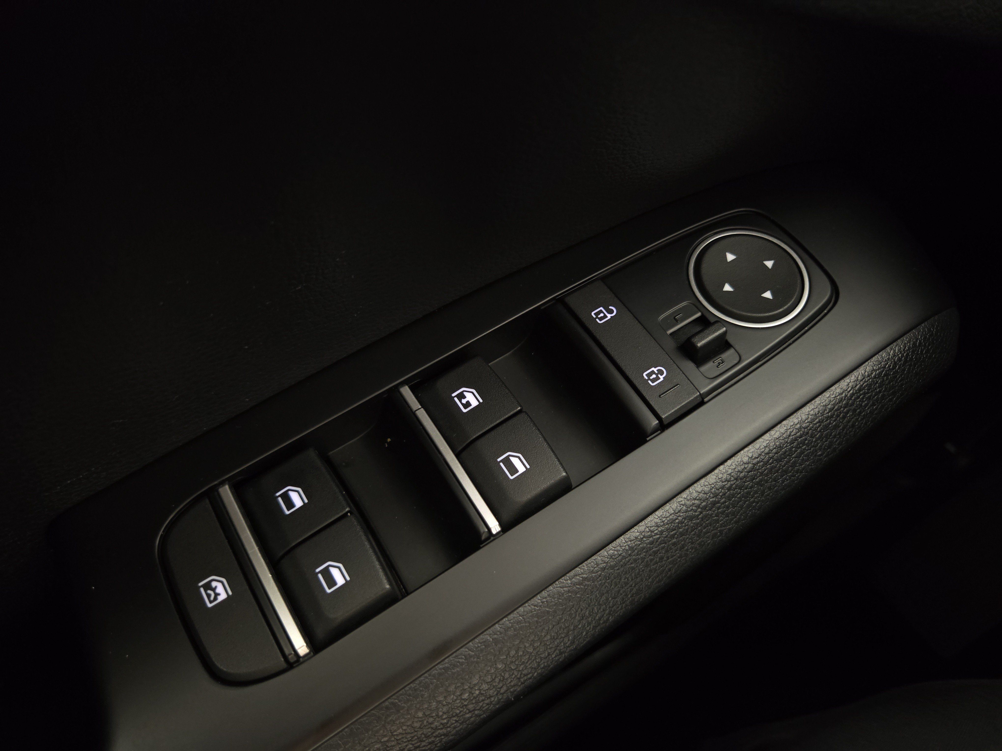 Used 2024 Kia Soul LX w/ Option Group 015 FWD image 26