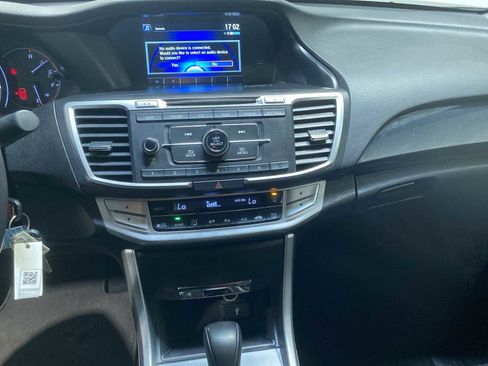 Used 2014 Honda Accord Sport image 16