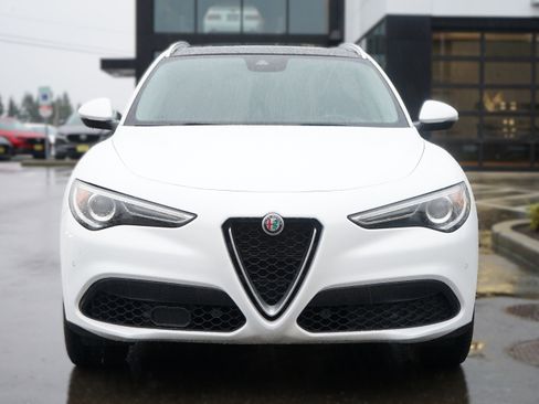 Used 2019 Alfa Romeo Stelvio Ti Lusso w/ Quick Order Package 22X Lusso image 10