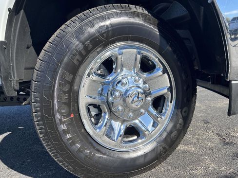 New 2026 RAM 2500 Tradesman image 2