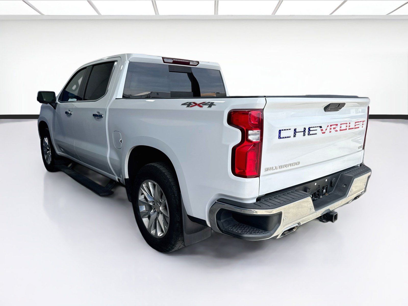Used 2021 Chevrolet Silverado 1500 LTZ AWD/4WD image 6