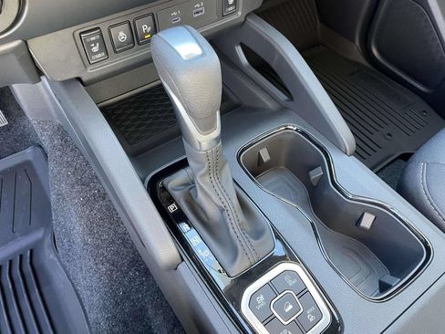 New 2026 Nissan Frontier SV w/ All-Weather Content Package AWD/4WD image 20