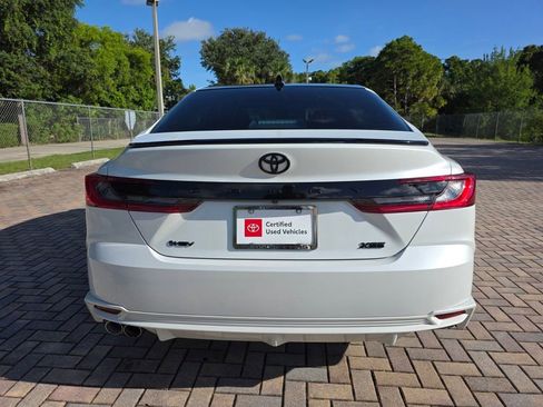 Used 2025 Toyota Camry XSE FWD image 10
