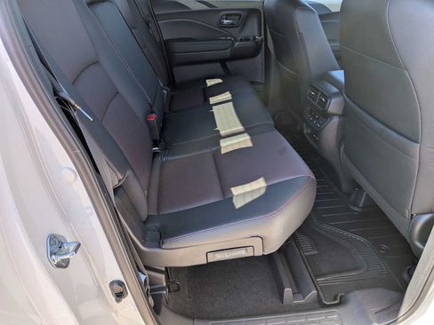 Used 2025 Honda Ridgeline Black Edition image 20