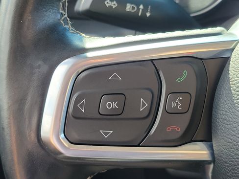 Used 2022 Jeep Wrangler Unlimited Sahara w/ Cold Weather Group image 27