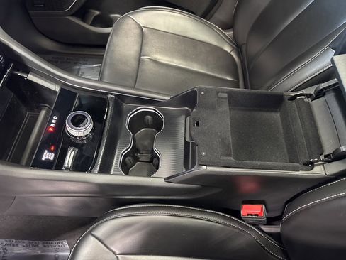 Used 2024 Jeep Grand Cherokee Limited w/ Black Appearance Package image 28