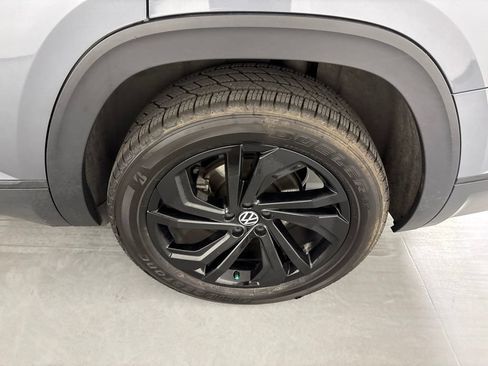 Used 2023 Volkswagen Atlas SE w/ Panoramic Sunroof Package FWD image 10