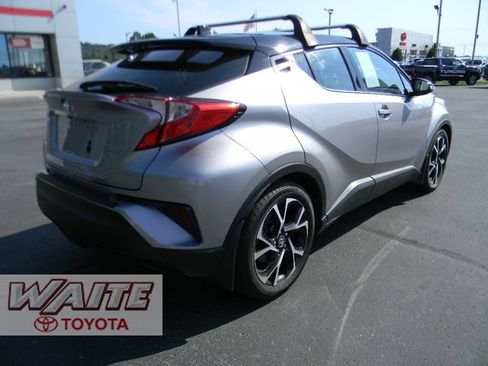 Used 2019 Toyota C-HR Limited FWD image 2