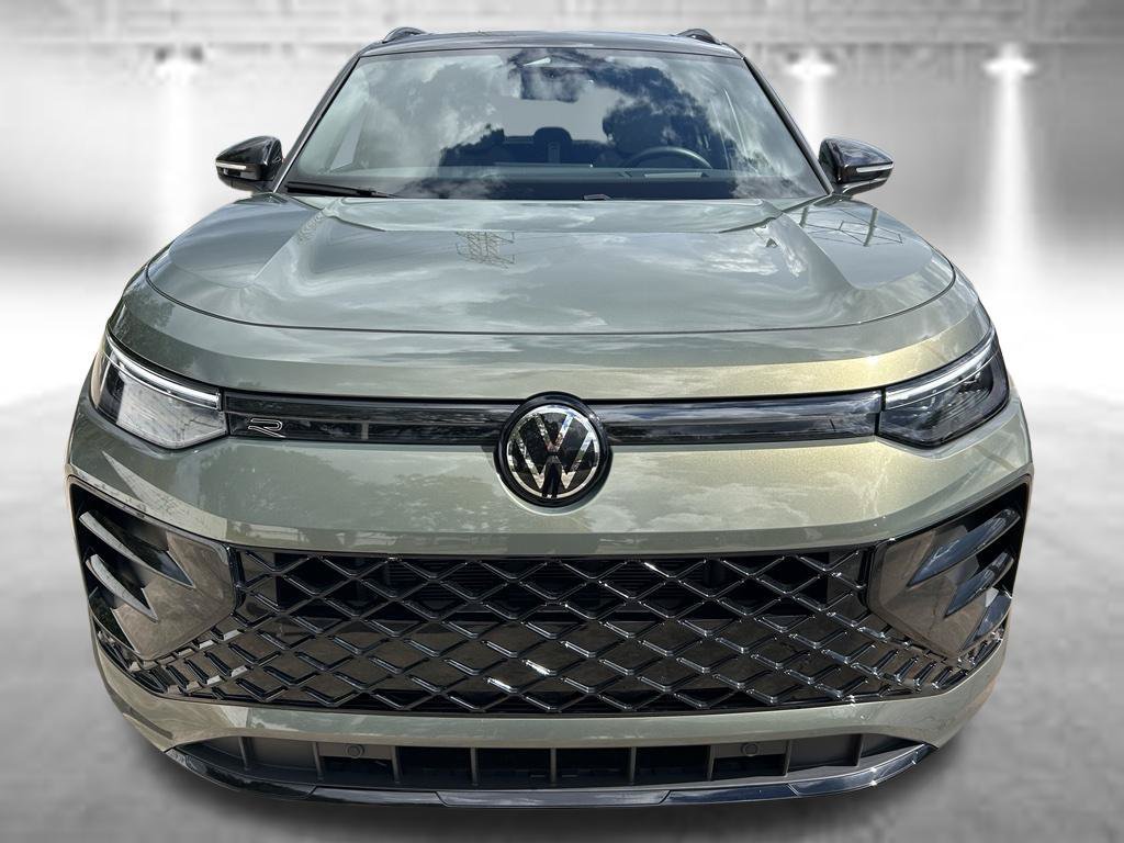 Used 2026 Volkswagen Tiguan SE R-Line FWD image 8