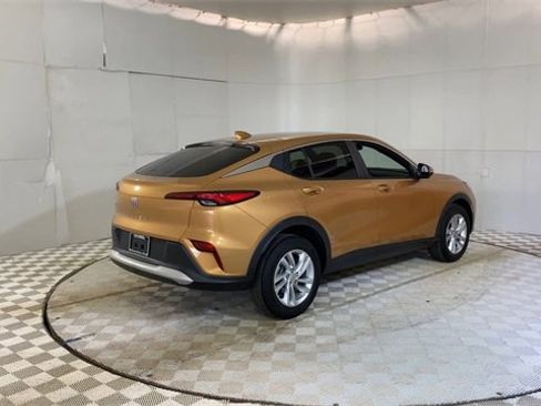 Used 2024 Buick Envista Preferred w/ Convenience I Package image 8