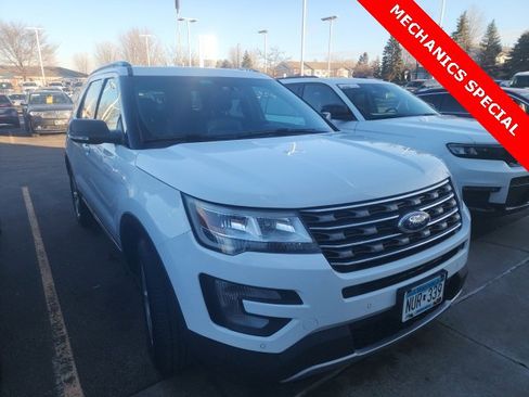 Used 2016 Ford Explorer XLT w/ Equipment Group 202A image 1
