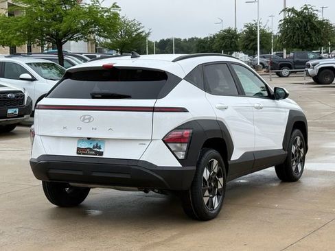 Used 2025 Hyundai Kona SEL AWD/4WD image 4