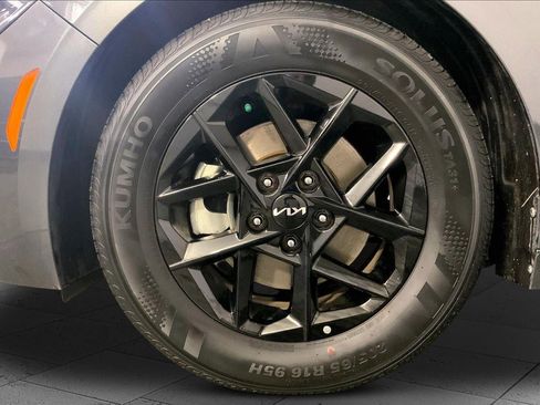 Certified 2025 Kia K5 LXS FWD image 9