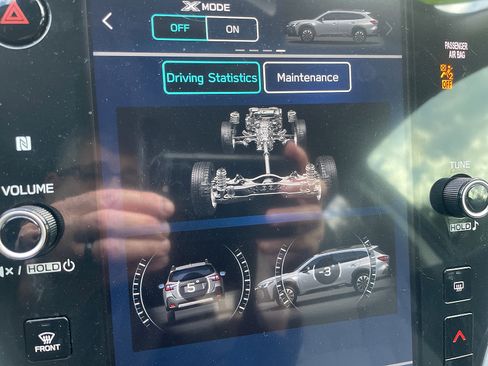 Used 2024 Subaru Outback Premium image 60