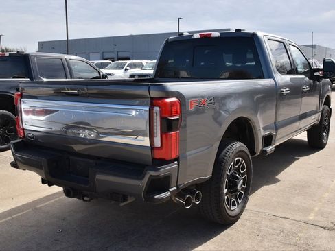 Certified 2024 Ford F250 Platinum w/ FX4 Off-Road Package image 6