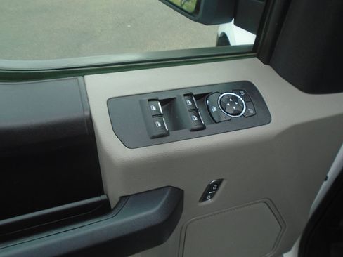 Used 2018 Ford F150 XL w/ Equipment Group 101A Mid RWD image 12