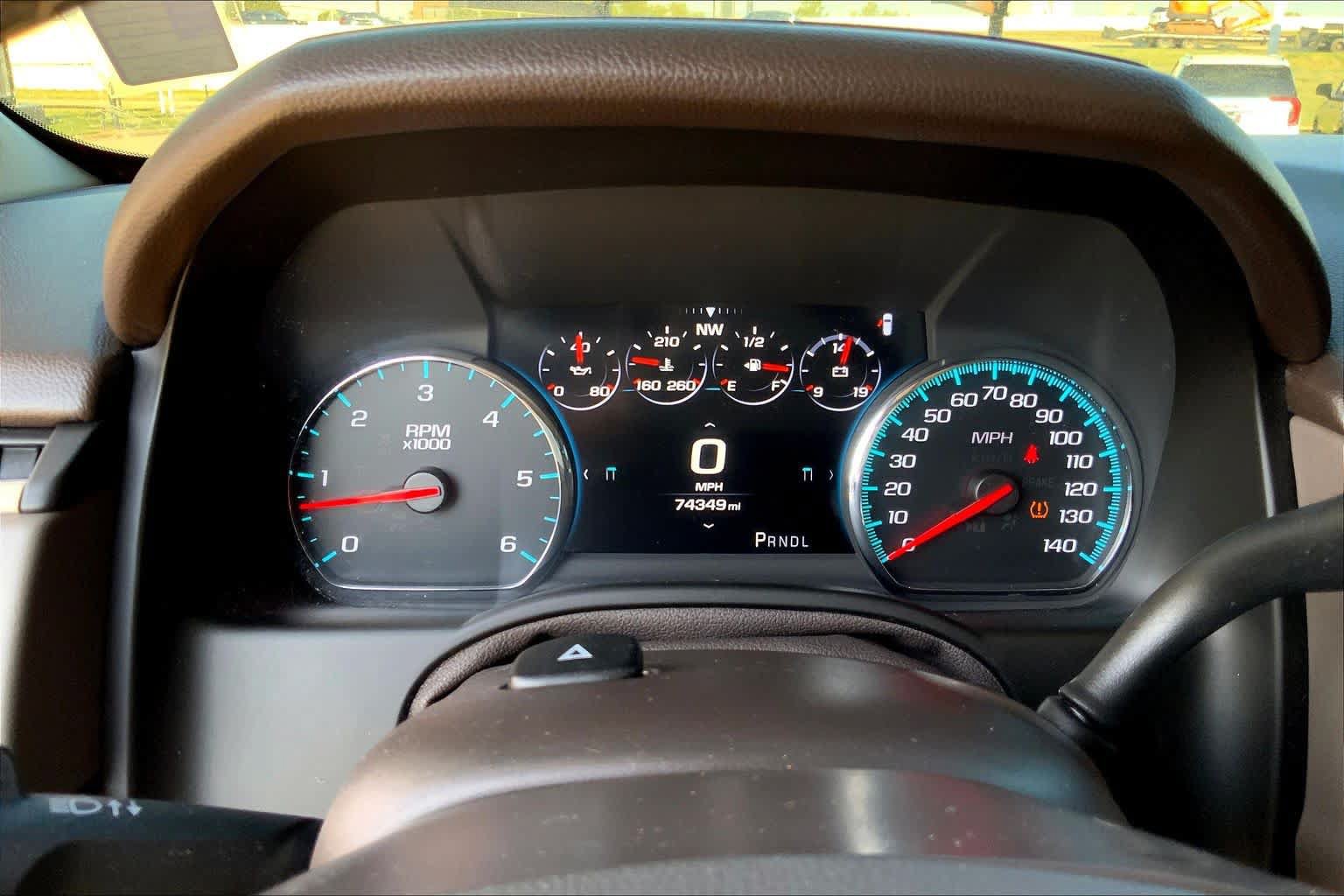 Used 2017 GMC Yukon Denali w/ Open Road Package AWD/4WD image 24